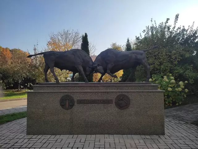 Преображенский районный суд. Часовня Святителя Николая.