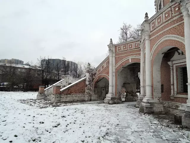 Храм Покрова Пресвятой Богородицы в Филях