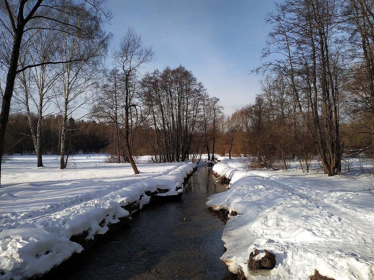 Измайловский парк. Река Серебрянка.