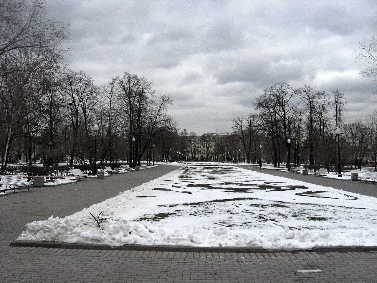 Санкт петербург болотная. Болотная площадь. Парк большой Болотная площадь. Болотная площадь зимой. Москва Болотная площадь зима.