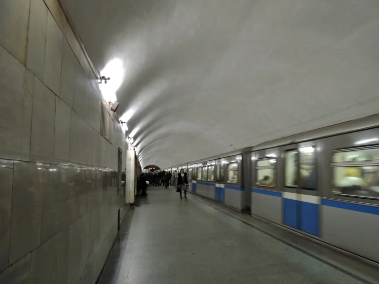 Станция метро Бауманская
