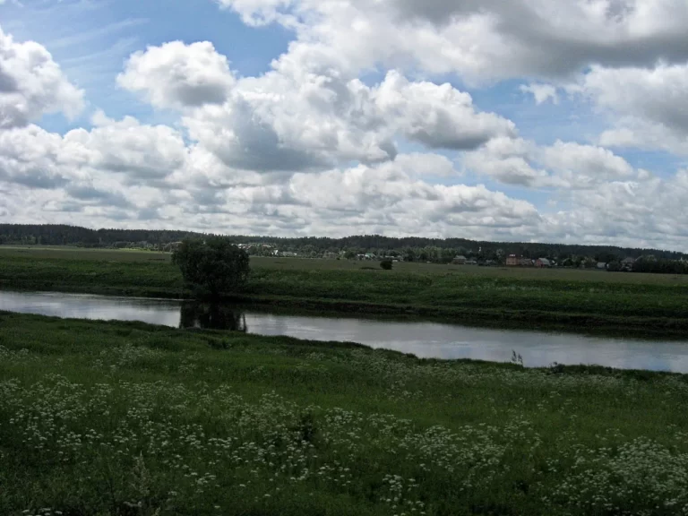 москва-река возле деревни ягунино